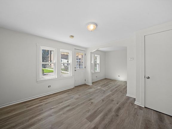 3rd image of 3721 S 53rd Ave