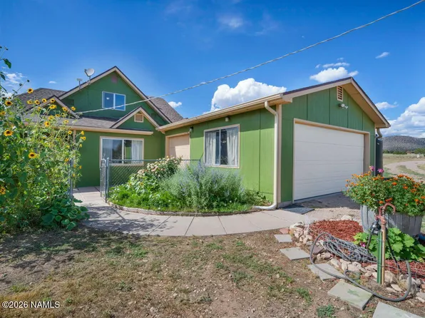765 W Gina Marie Blvd, Paulden, AZ 86334