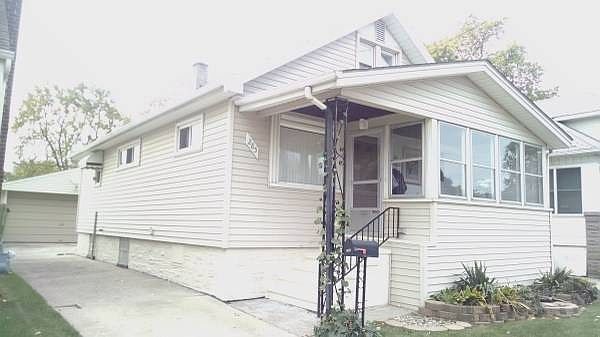 1st image of 285 Highland St