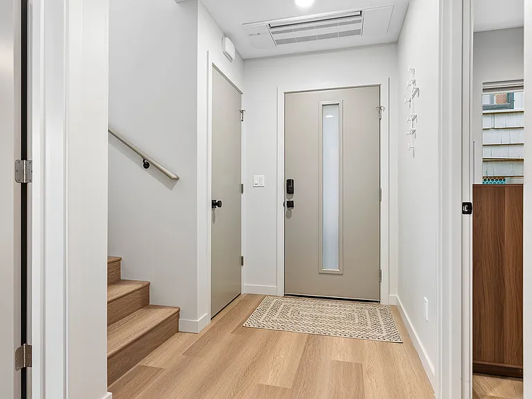 2517 Vallette St #101 — Photo 13