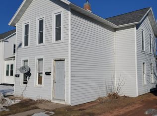 921 S 3rd Ave, Wausau, WI 54401