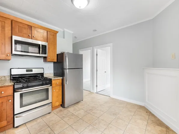 12 Foster St Unit 4-4-4, Boston, MA 02109