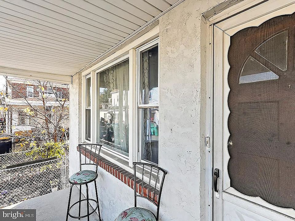 1st image of 721 Brown St #1