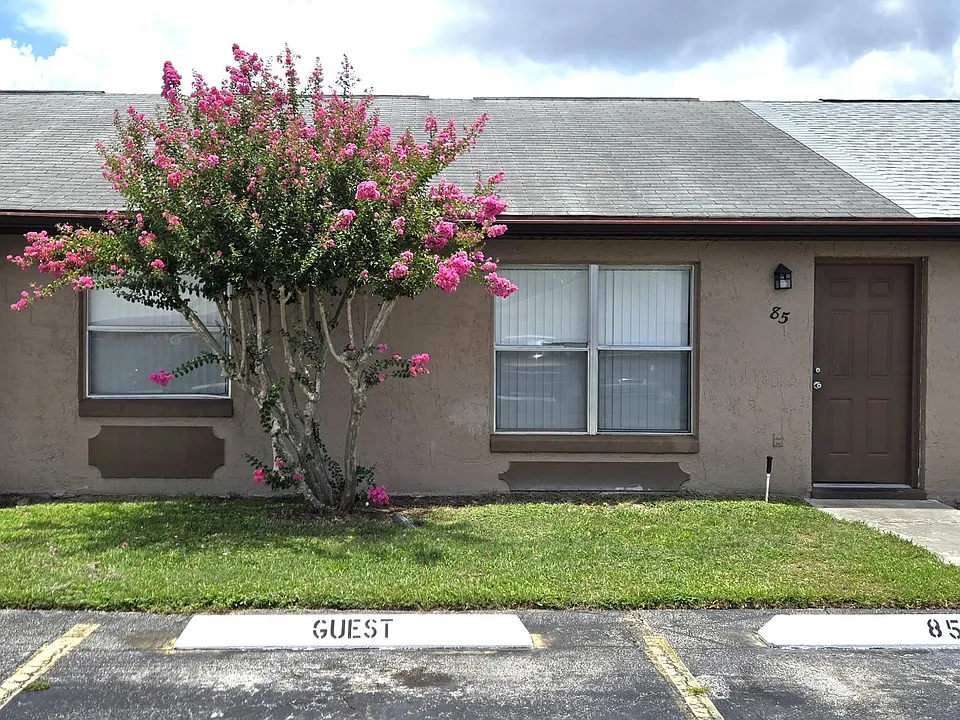85 Las Brisas Way