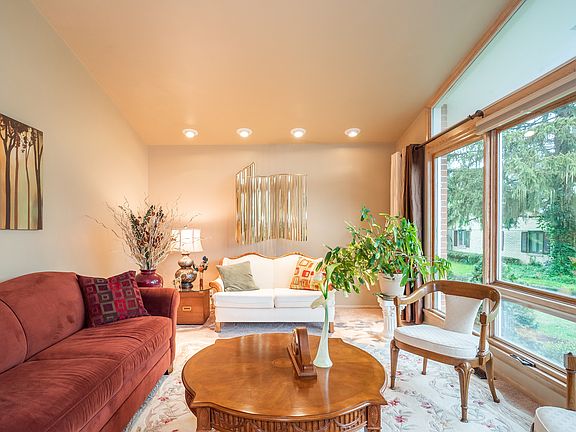 4th image of 506 Jana Cir
