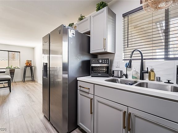 3rd image of 4257 Chafer Dr