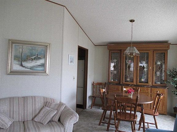 4th image of 11437 E 37th Pl