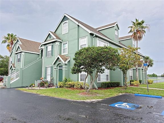 4th image of 10516 White Lake Ct #10516