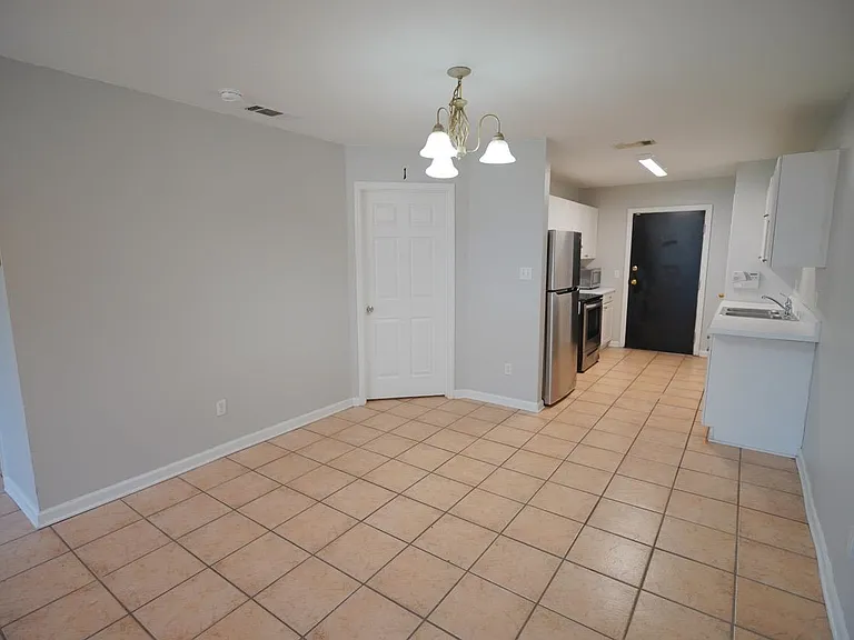 859 W Brevard St #2 — Photo 5