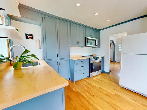 290 Limerock Street, Rockland, ME 04841