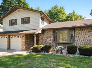 711 S 18th St, Chesterton, IN 46304