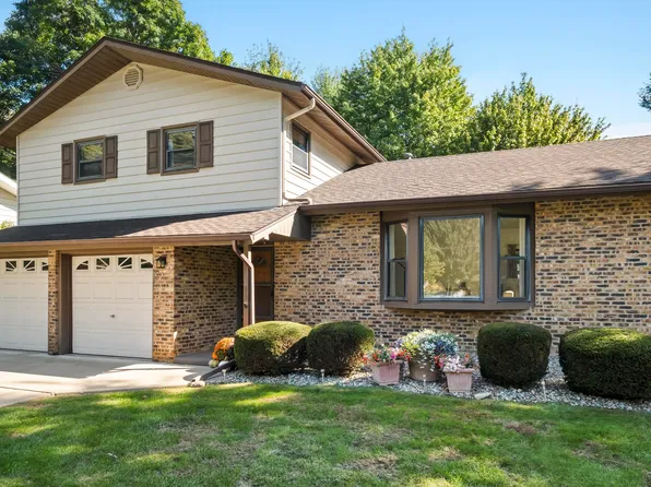 711 S 18th St, Chesterton, IN 46304