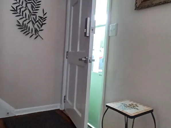 402 13th St NE, Charlottesville, VA