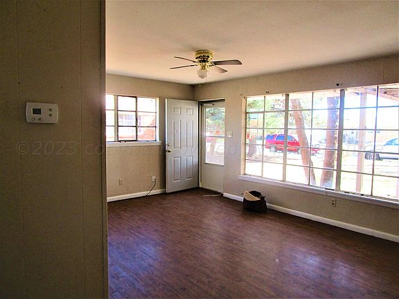 2nd image of 1917 N Banks St