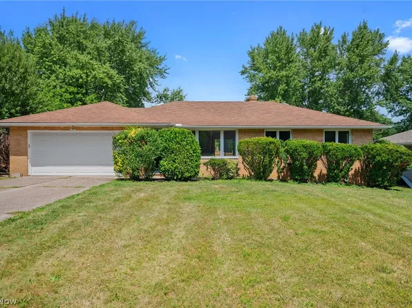 333 E Ridgewood Dr, Seven Hills, OH 44131