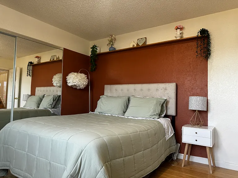 1724 Luxton St — Photo 19