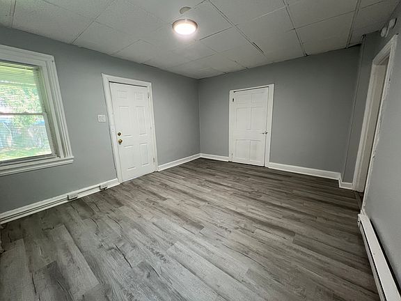 3rd image of 156 Strode Ave APT 1