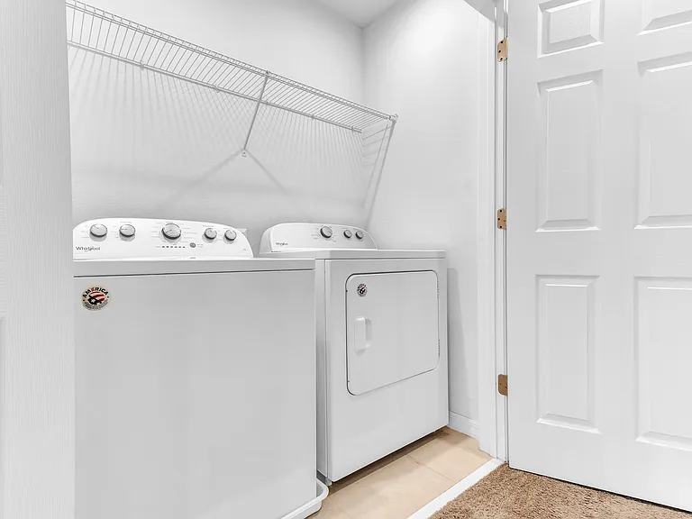 2274 Centerra Loop — Photo 11