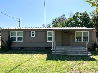 20 S Rainbow Ave, Sanger, CA 93657