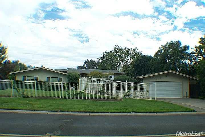 1st image of 3333 Fairway Dr