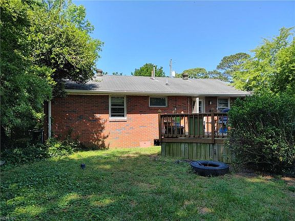 411 Stalham Rd.- back