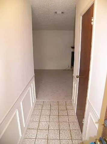 10108 Woodland Village Dr — Photo 2