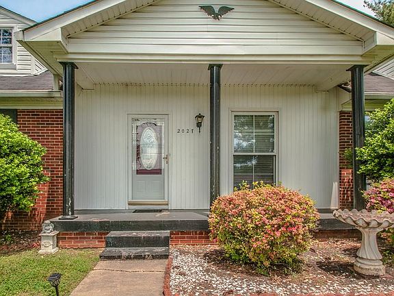 3rd image of 2027 Obrien Dr