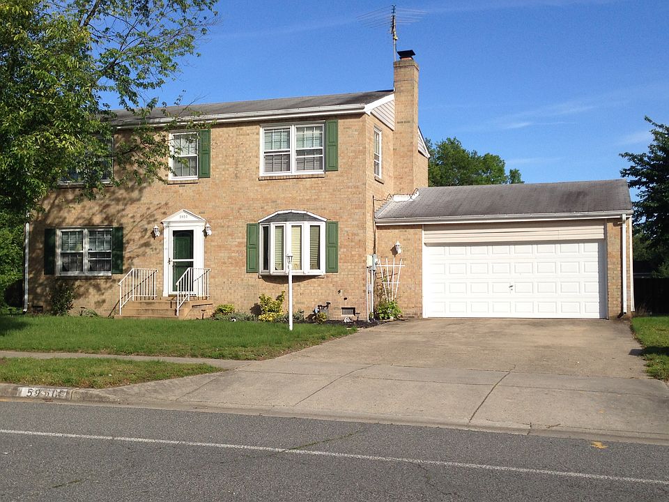 Lovely, Spacious Colonial