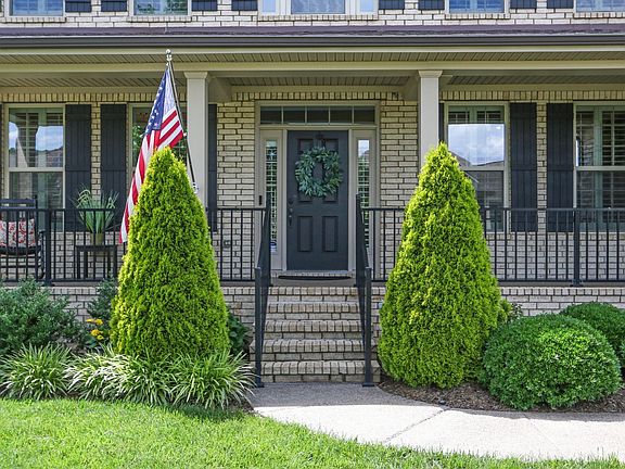 5th image of 9047 Clovercroft Preserve Dr