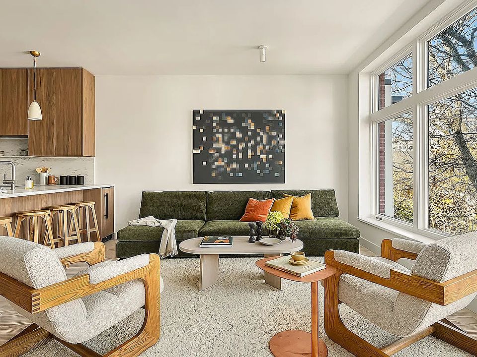 1st image of 44 Garfield Pl #2