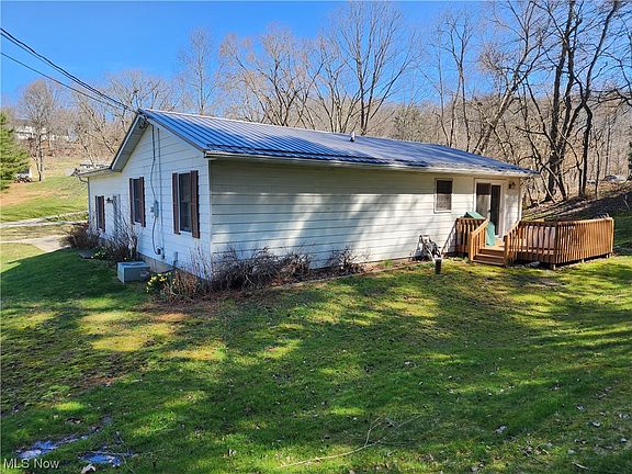 3rd image of 2182 Sunset Dr NE