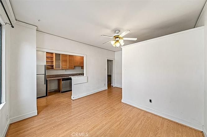 2nd image of 315 W 3rd St Unit 203