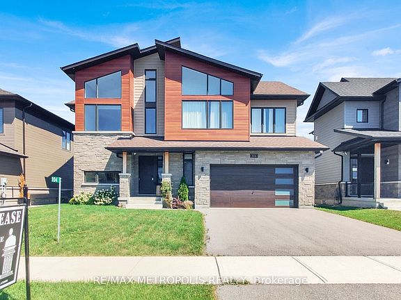 2nd image of 104 Stoneleigh Dr