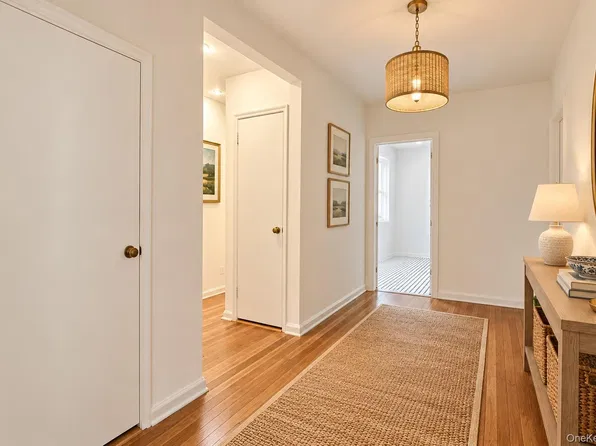 2 Louisiana Avenue #2D, Bronxville, NY 10708