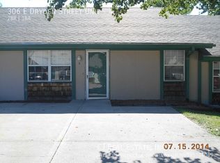 306 E Dryden St APT 4, Odessa, MO 64076