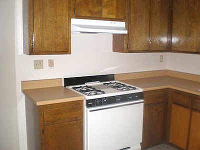 4th image of 3138 W 139th St APT 8