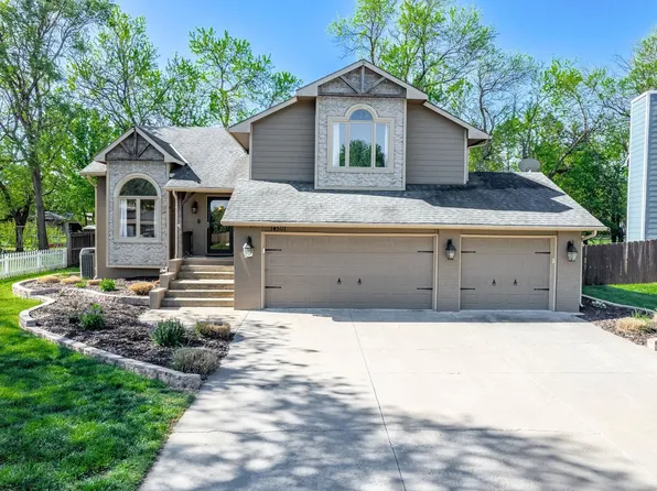 14501 E Hawthorne Ct, Wichita, KS 67230