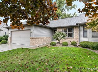 4306 Crest Creek Ct SW, Grandville, MI 49418