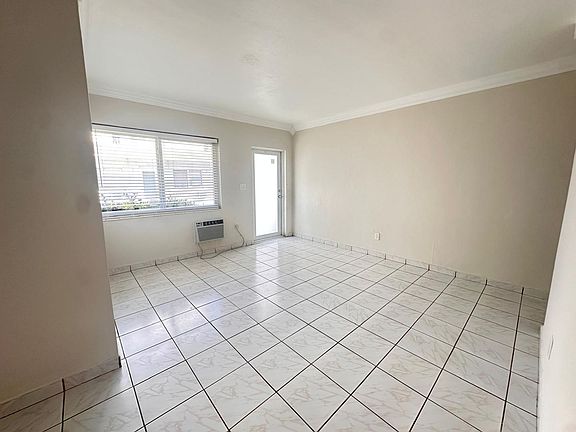 2nd image of 2535 SW 27th St