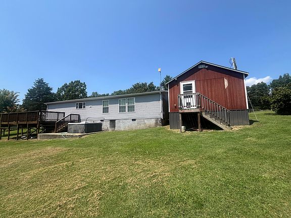 2nd image of 125 Breezy Point Dr