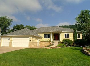 W5516 Southdale Dr, La Crosse, WI 54601