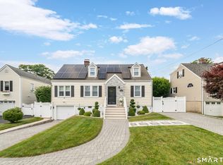 18 Fairlea Ave, Stratford, CT 06614