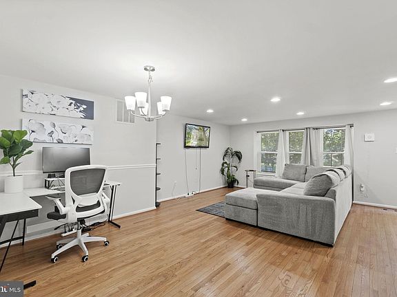 5th image of 20560 Afternoon Ln