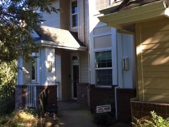 4195 Summerlinn Dr, West Linn, OR 97068
