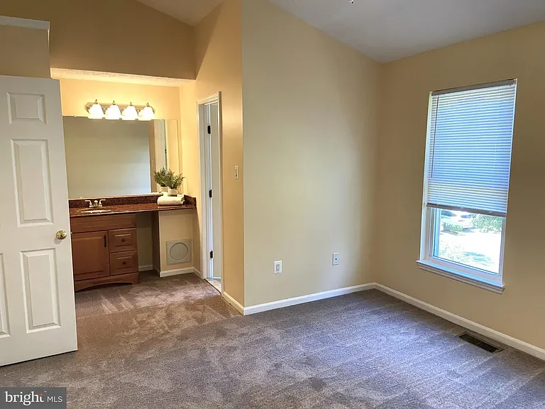 27 Beacon Hill Way — Photo 12