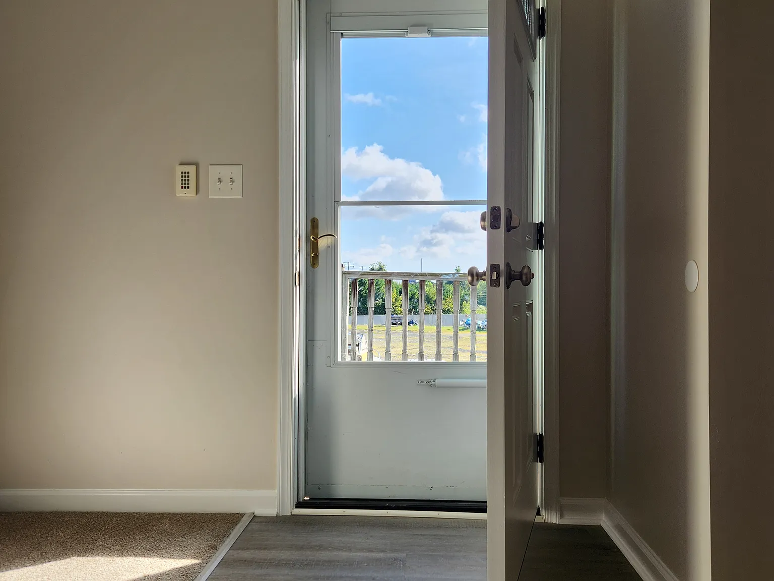 2 bed, 865 sqft, $1,750 — Photo 3