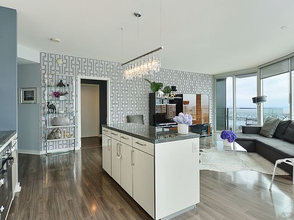 5th image of 338 Spear St Unit 22F