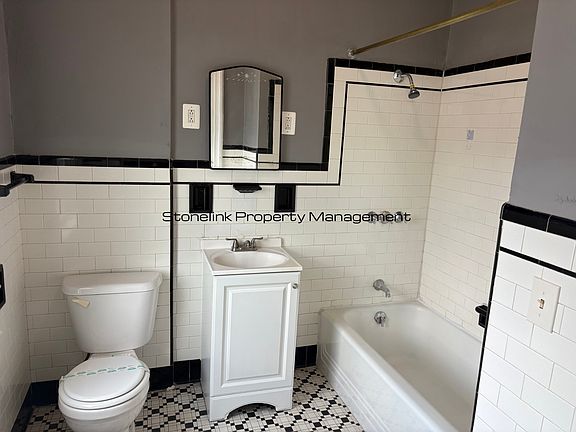 5th image of 163 Elmwood Ave #4