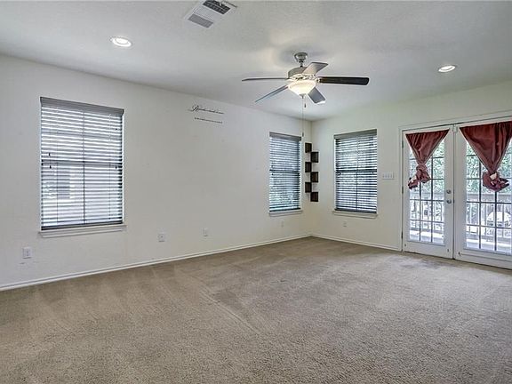 5th image of 1100 Clermont Ave