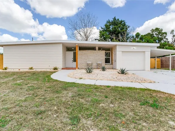 2753 Valencia Dr, Sarasota, FL 34239